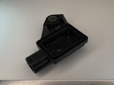 Linh kiện ô tô – Ép phun insert – Connector cho cảm biến va chạm  Vật liệu: PBT